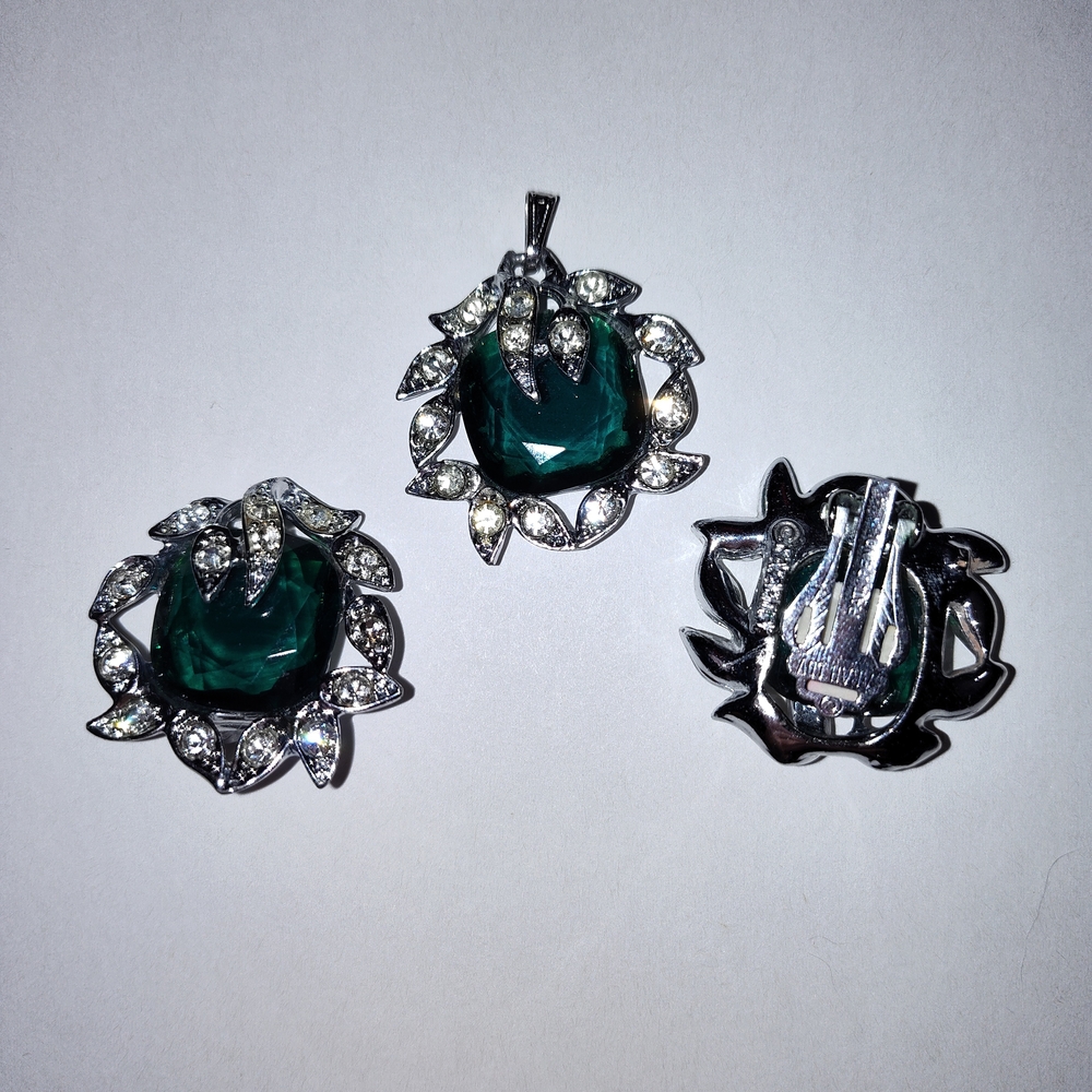 Elegant Sara Coventry Silver and Green Jewelry Set